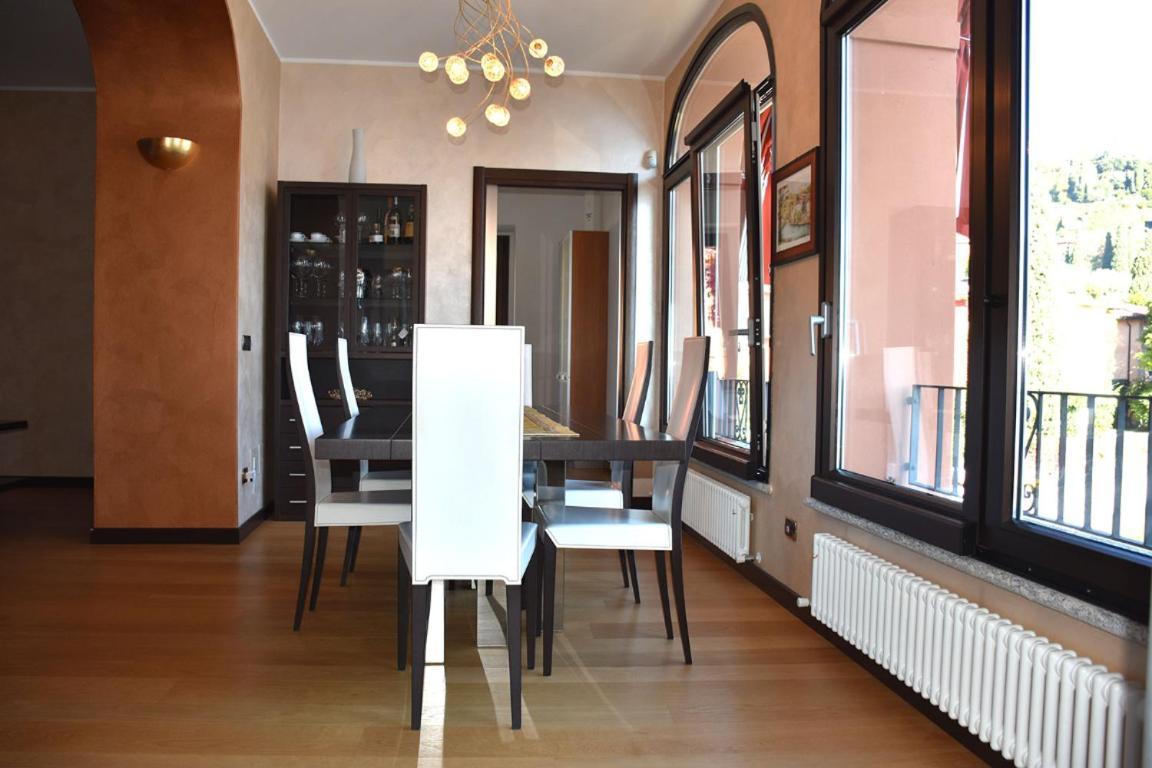 Bellagio Lakeside Apartment Luaran gambar