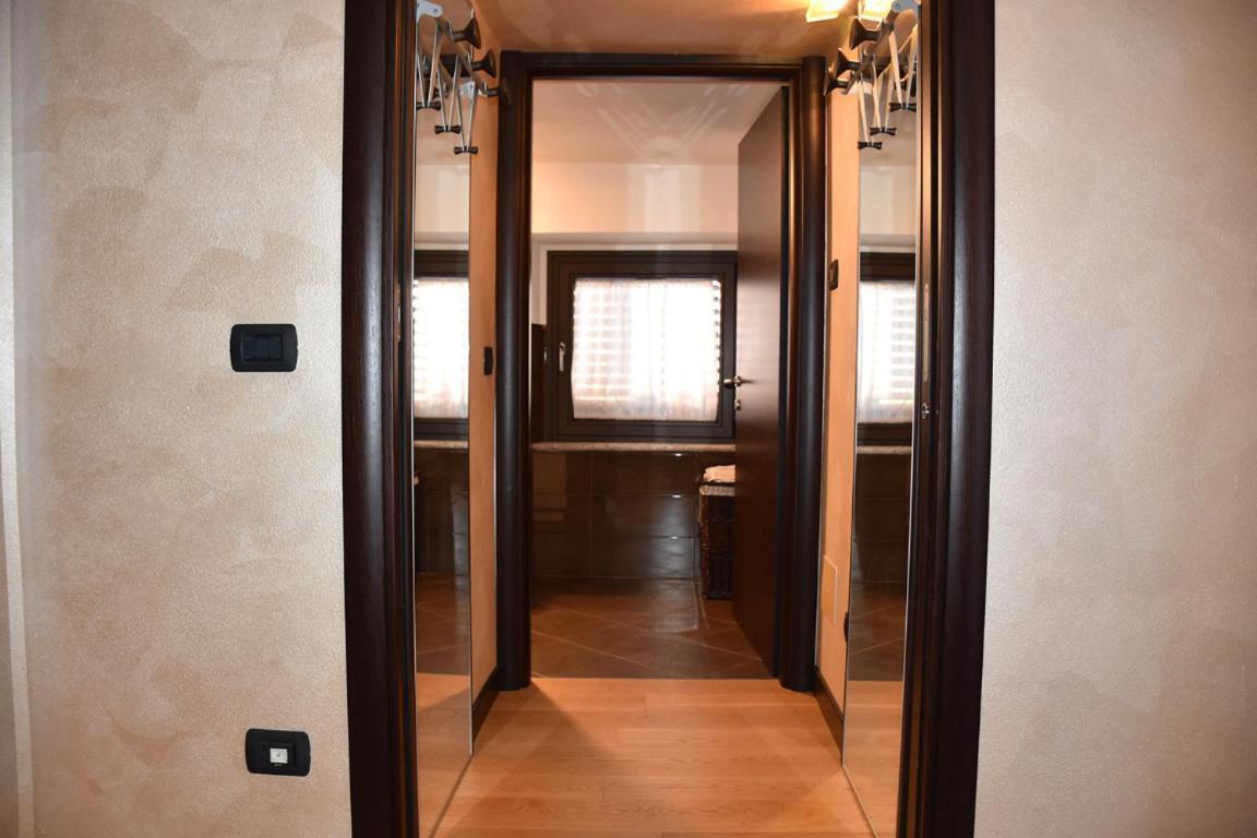 Bellagio Lakeside Apartment Luaran gambar