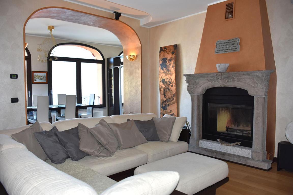 Bellagio Lakeside Apartment Luaran gambar