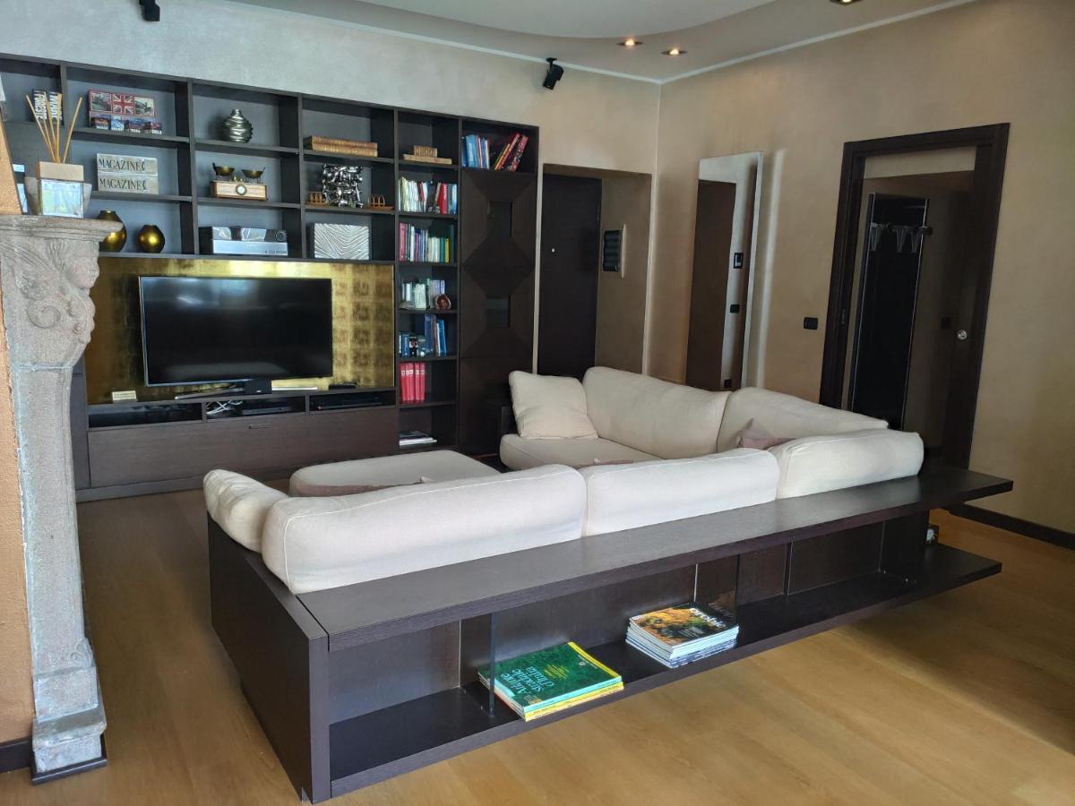 Bellagio Lakeside Apartment Luaran gambar
